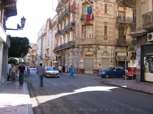 VOYAGE ORAN SEPTEMBRE 2006 312 15 sept. 06 - matin - RUE ALSACE LORRAINE.JPG
